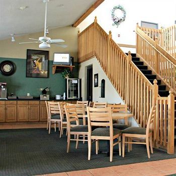 Boarders Inn & Suites By Cobblestone Hotels - Wautoma Eksteriør bilde