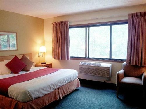 Boarders Inn & Suites By Cobblestone Hotels - Wautoma Eksteriør bilde