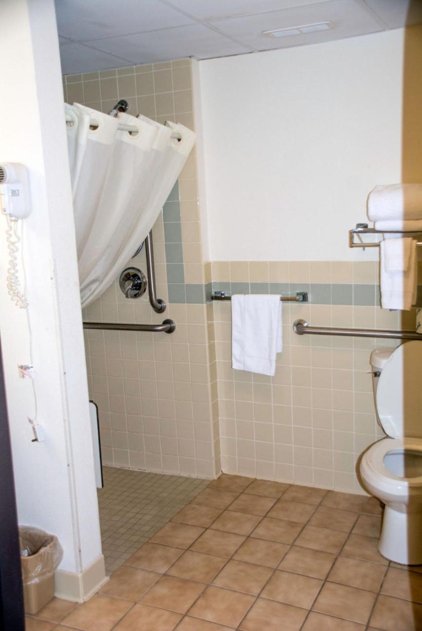 Boarders Inn & Suites By Cobblestone Hotels - Wautoma Eksteriør bilde