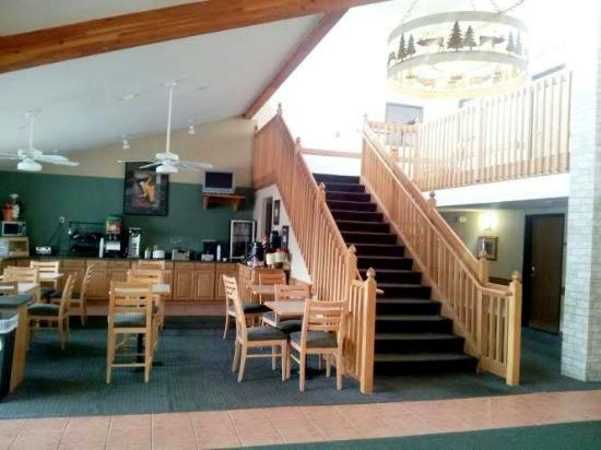 Boarders Inn & Suites By Cobblestone Hotels - Wautoma Eksteriør bilde